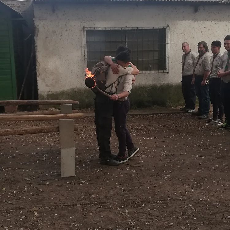 Abrazo scout